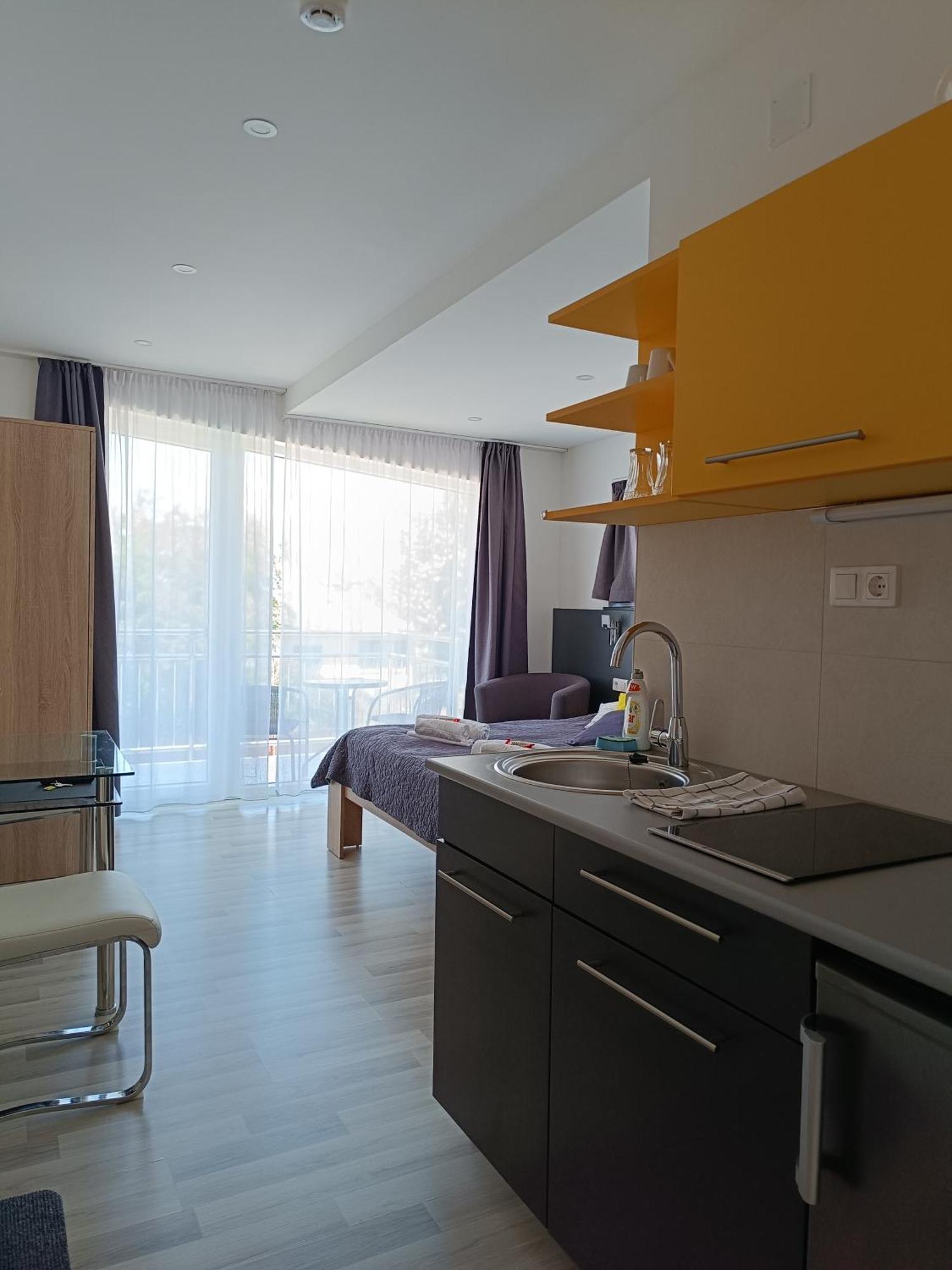 Ujhely Apartmanhaz Siófok Kültér fotó