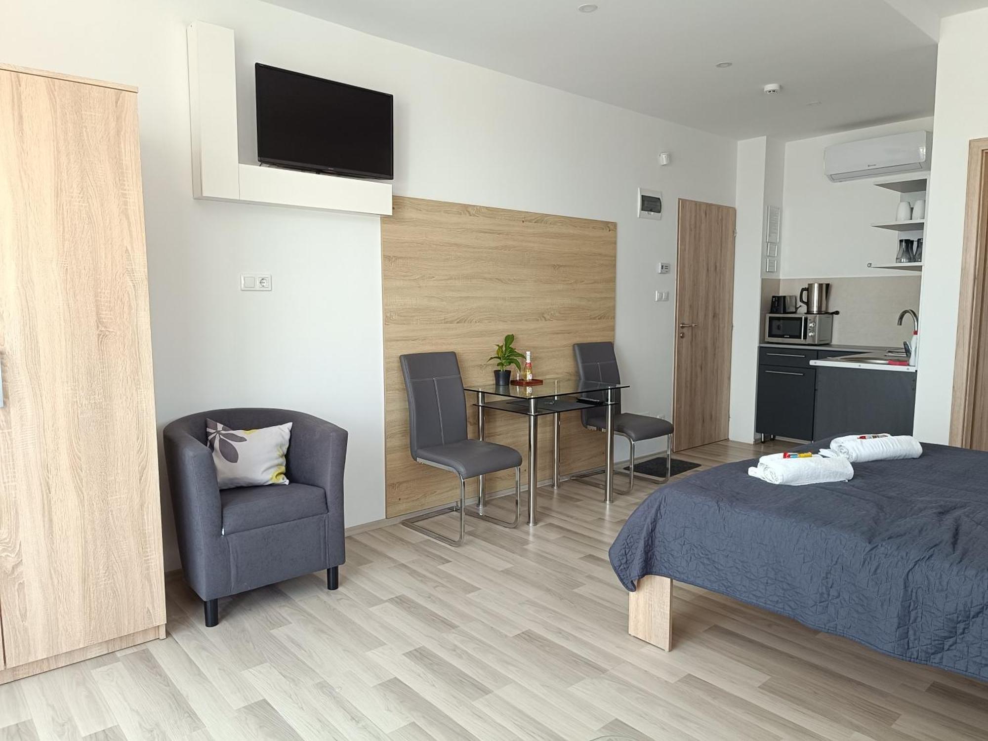 Ujhely Apartmanhaz Siófok Kültér fotó