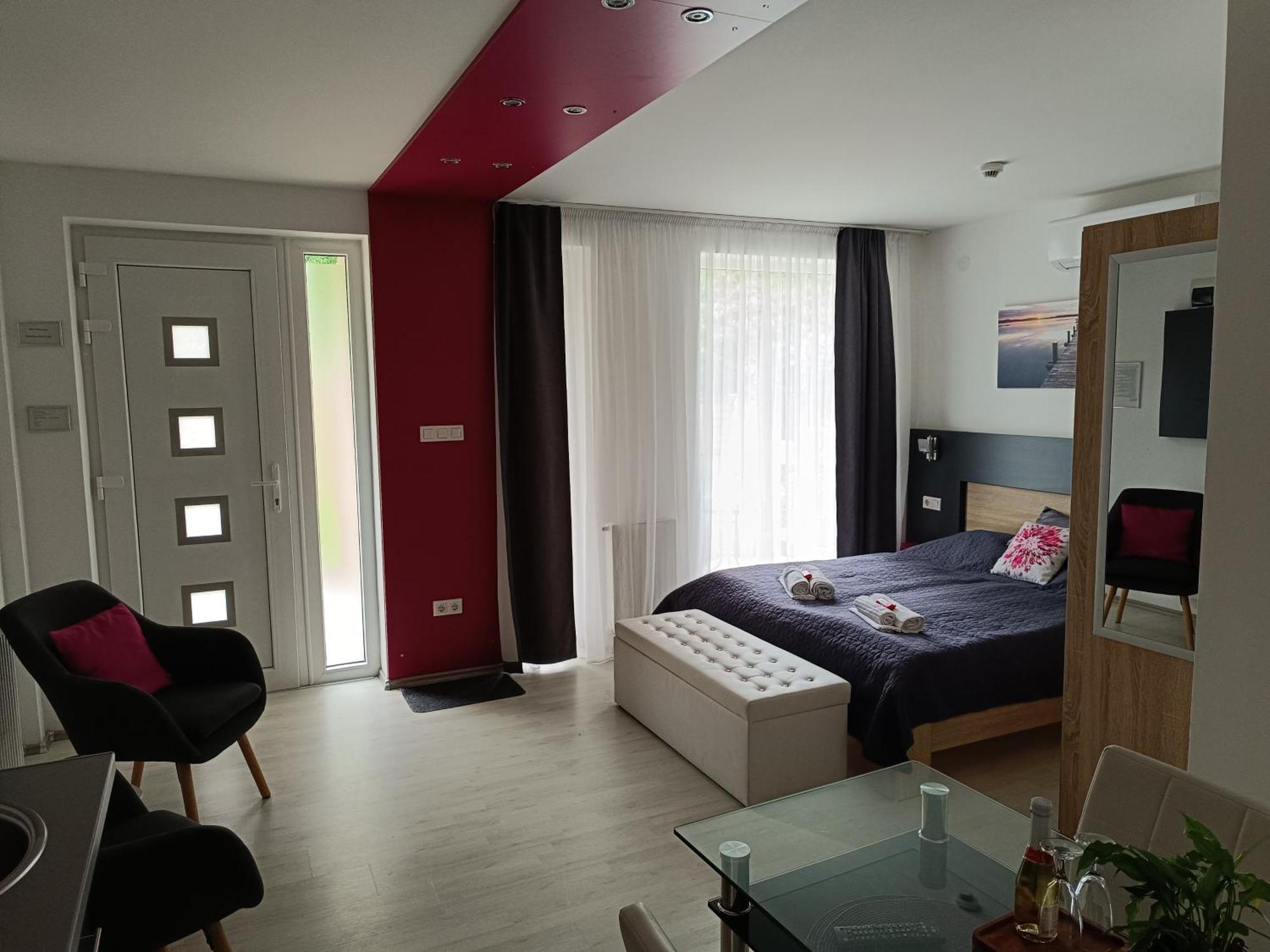Ujhely Apartmanhaz Siófok Kültér fotó