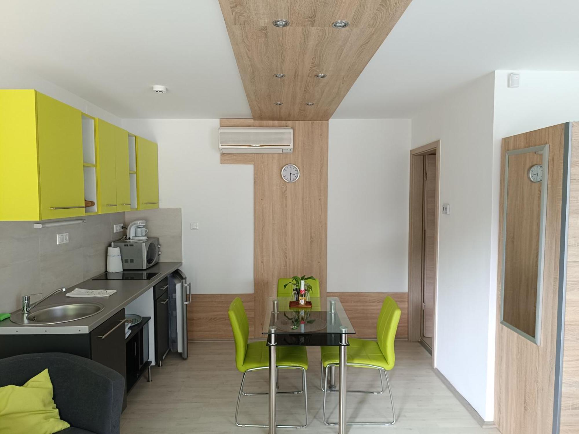Ujhely Apartmanhaz Siófok Kültér fotó