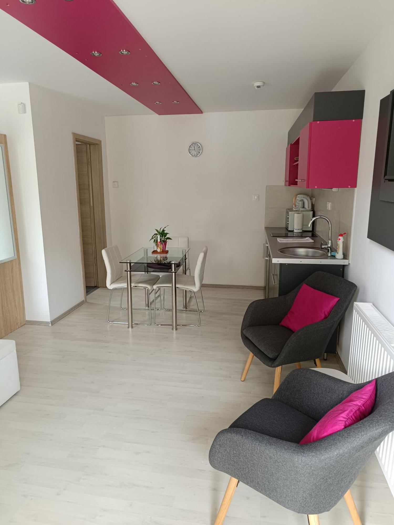 Ujhely Apartmanhaz Siófok Kültér fotó