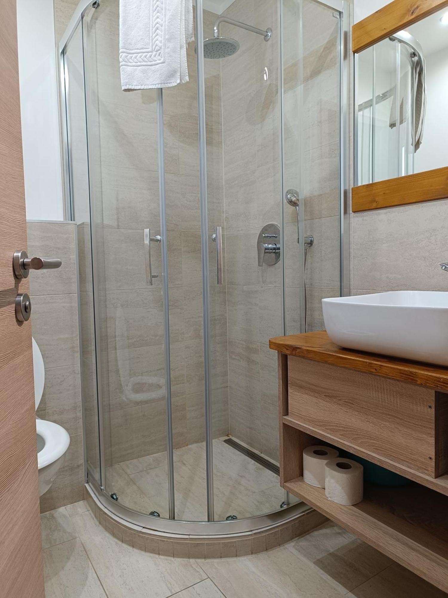 Ujhely Apartmanhaz Siófok Kültér fotó